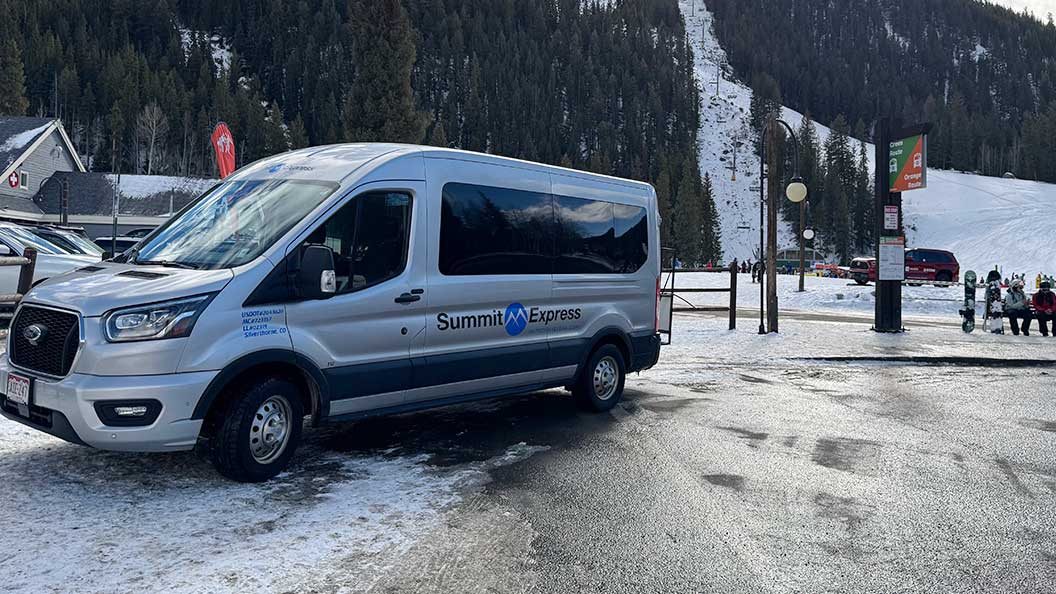 summit express van at keystone
